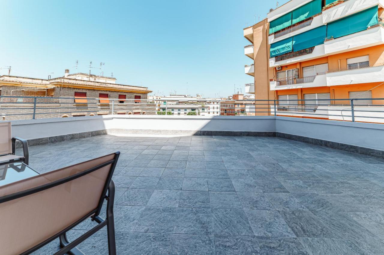 Roof Terrace In Rome - Piazza Bologna Lägenhet Exteriör bild